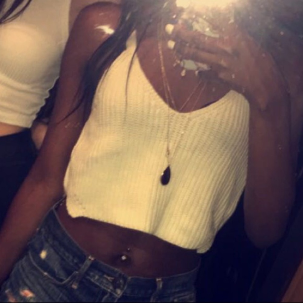 Sweater crop top